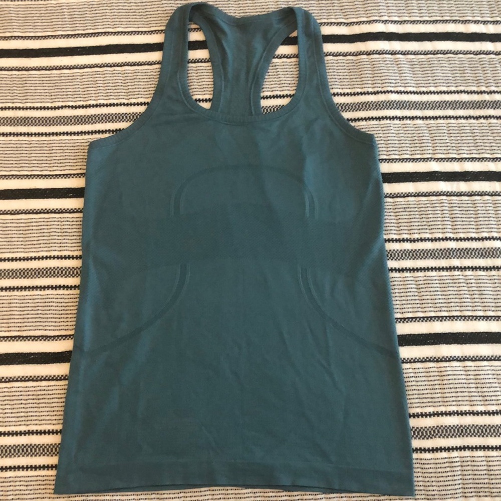 Lulu lemon swiftly tech racer back